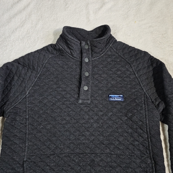 L.L. Bean Black Quilted Pullover - Picture 3 of 9
